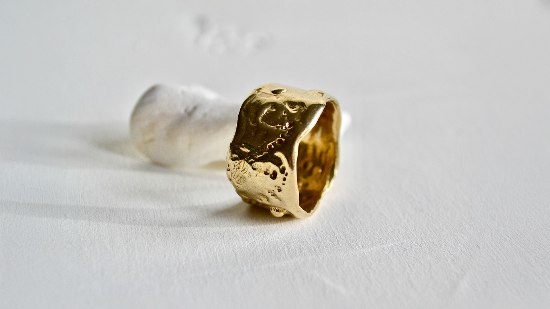 material wit coastal collection ring